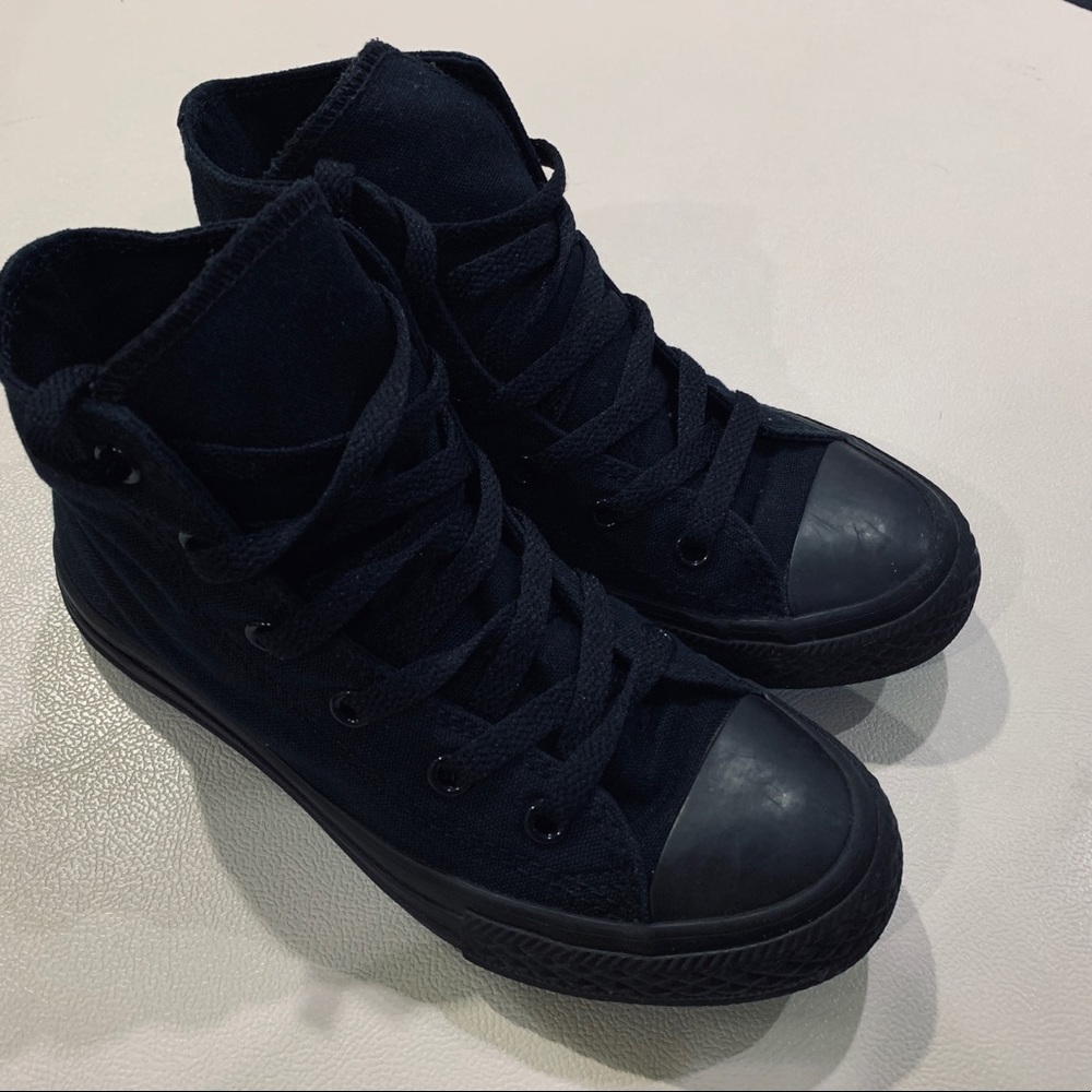 SOLD Converse Chuck Taylor High Tops Kids Sneaker Black - Picture 3 of 8